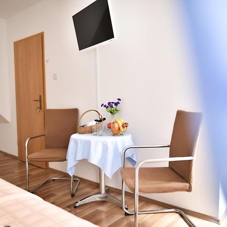Luka'S Amber Rooms In The Center Of Трогир Екстериор снимка