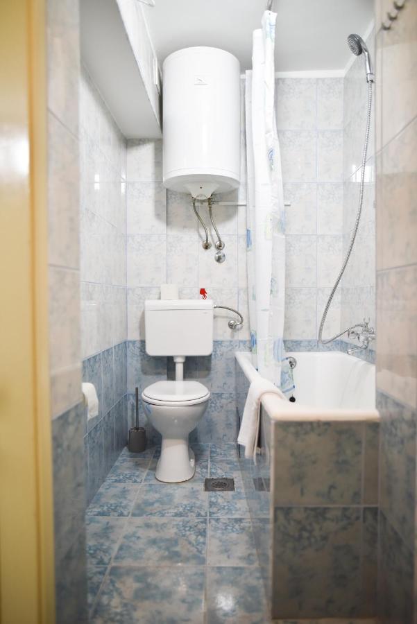 Luka'S Amber Rooms In The Center Of Трогир Екстериор снимка