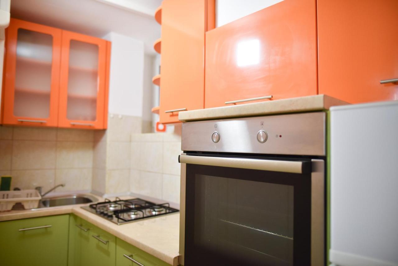 Luka'S Amber Rooms In The Center Of Трогир Екстериор снимка